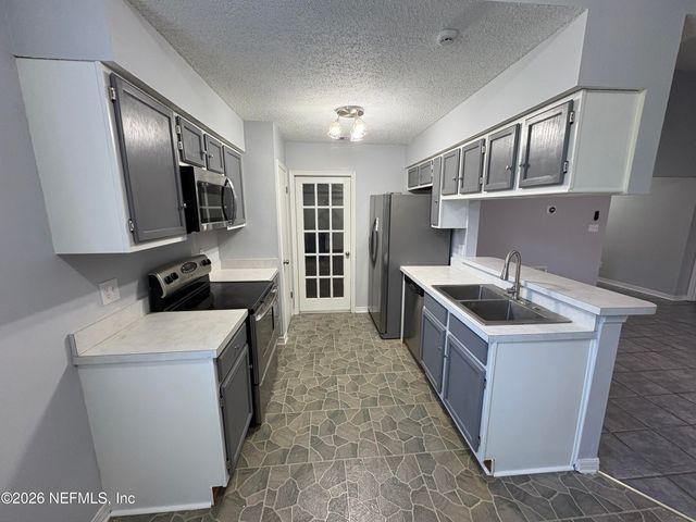 12948 GILLESPIE Avenue, Jacksonville, FL 32218
