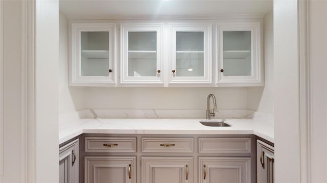 15734 Lakedale Drive, Houston, TX 77095