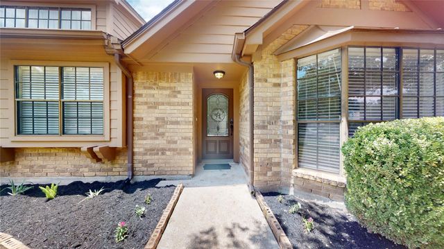 15734 Lakedale Drive, Houston, TX 77095