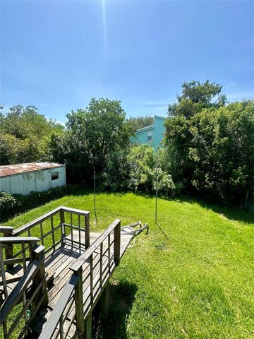 124 7th Street, San Leon, TX 77539