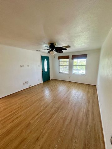 124 7th Street, San Leon, TX 77539