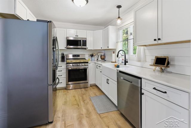 3530 Chippewassee Trail, Midland, MI 48640