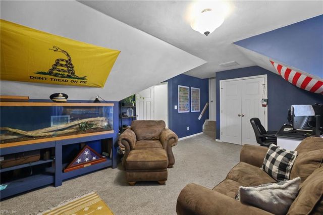 4906 Lake Shore DR, Chesapeake, VA 23321
