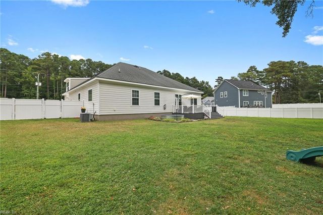 4906 Lake Shore DR, Chesapeake, VA 23321