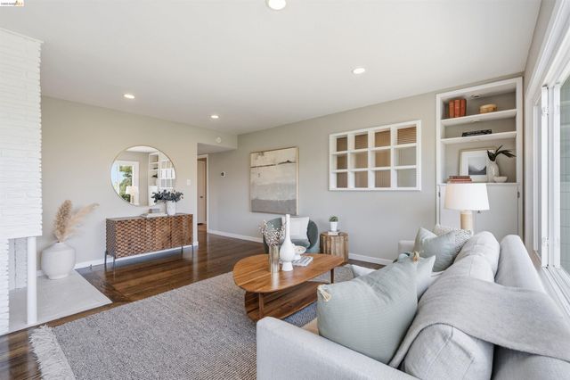 2527 Arlington Blvd, El Cerrito, CA 94530