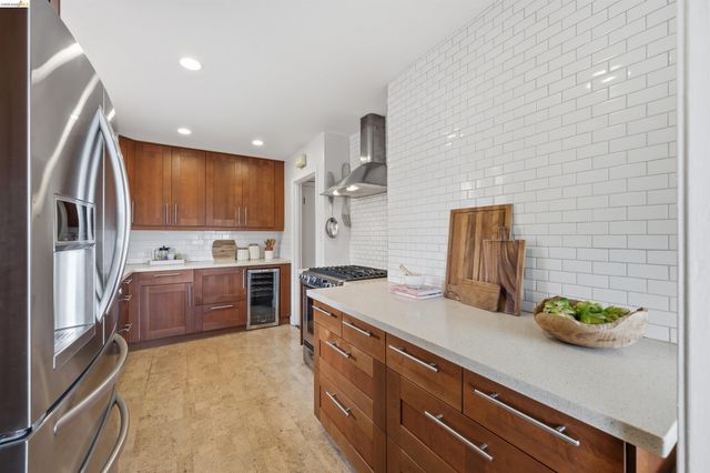 2527 Arlington Blvd, El Cerrito, CA 94530