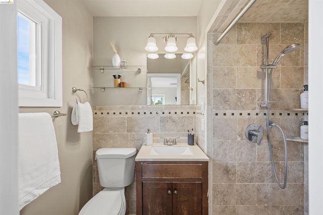 2527 Arlington Blvd, El Cerrito, CA 94530