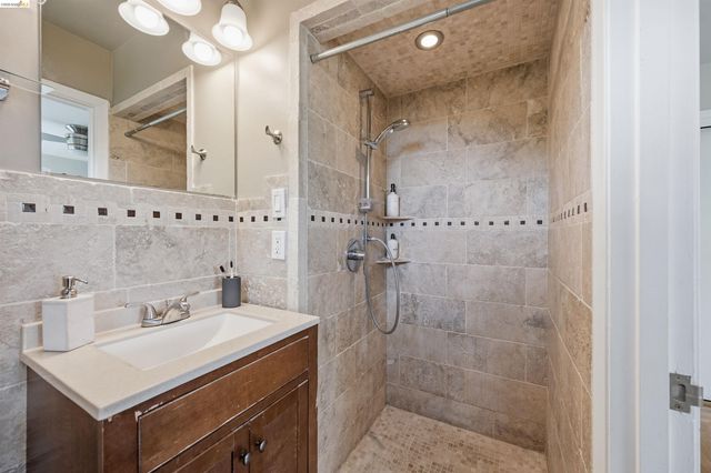 2527 Arlington Blvd, El Cerrito, CA 94530
