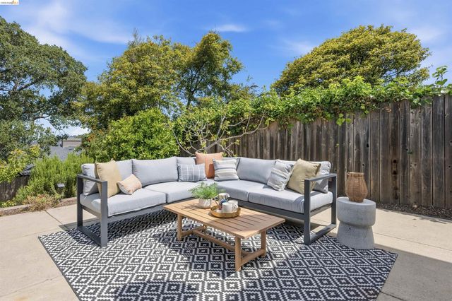 2527 Arlington Blvd, El Cerrito, CA 94530