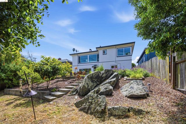 2527 Arlington Blvd, El Cerrito, CA 94530