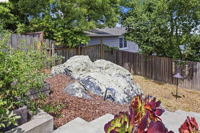 2527 Arlington Blvd, El Cerrito, CA 94530