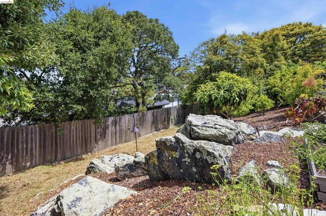 2527 Arlington Blvd, El Cerrito, CA 94530
