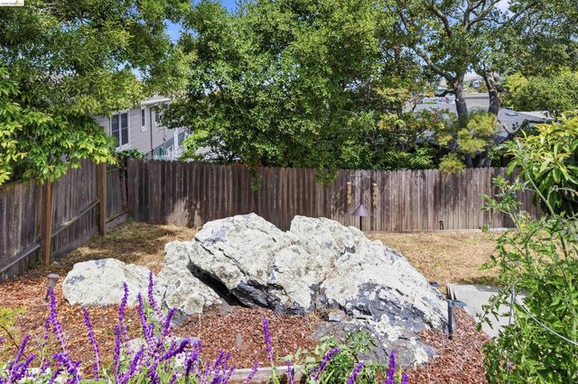 2527 Arlington Blvd, El Cerrito, CA 94530