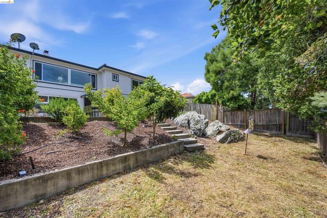 2527 Arlington Blvd, El Cerrito, CA 94530