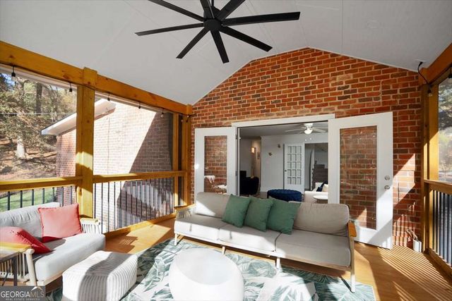 330 Stoneland Drive, Athens, GA 30606