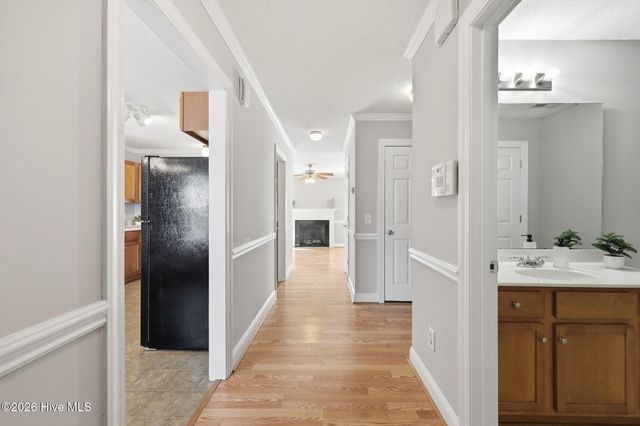 4242 Dudleys Grant Drive E, Winterville, NC 28590