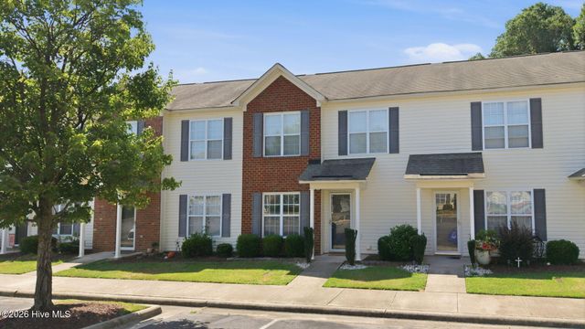 4242 Dudleys Grant Drive E, Winterville, NC 28590