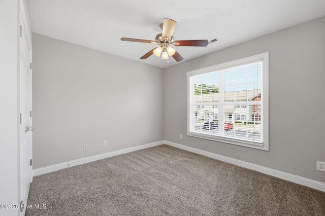 4242 Dudleys Grant Drive E, Winterville, NC 28590