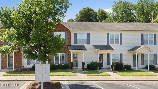 4242 Dudleys Grant Drive E, Winterville, NC 28590