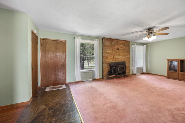 13210 Betts Rd, Greenbrier, TN 37073