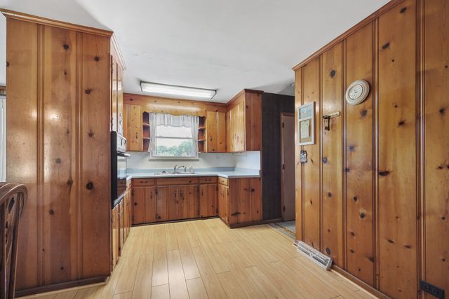 13210 Betts Rd, Greenbrier, TN 37073