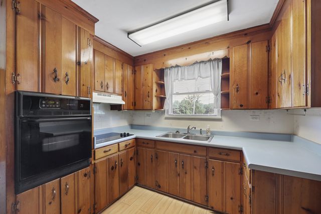 13210 Betts Rd, Greenbrier, TN 37073
