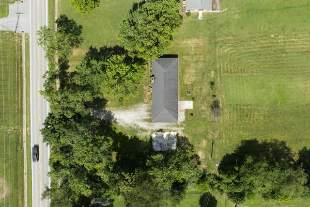 13210 Betts Rd, Greenbrier, TN 37073
