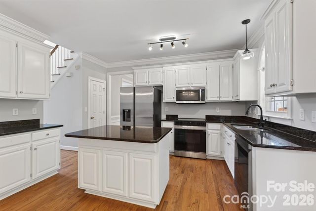 11005 Chilcomb Court, Charlotte, NC 28262