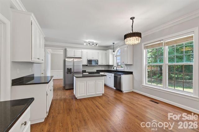 11005 Chilcomb Court, Charlotte, NC 28262