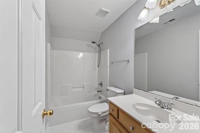 11005 Chilcomb Court, Charlotte, NC 28262