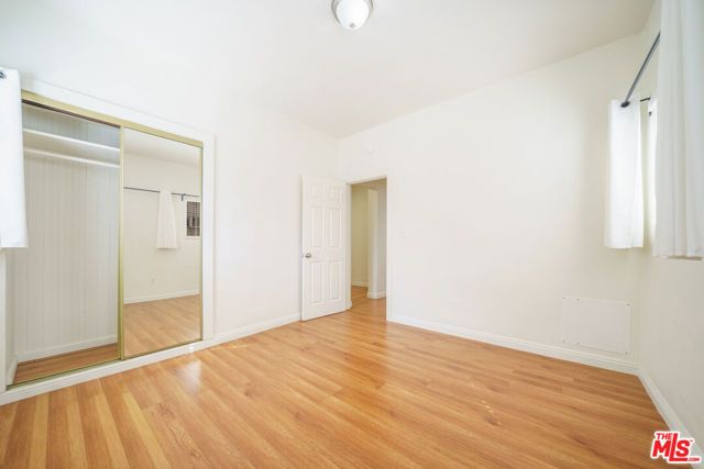 2740 James M Wood Boulevard, Los Angeles, CA 90006