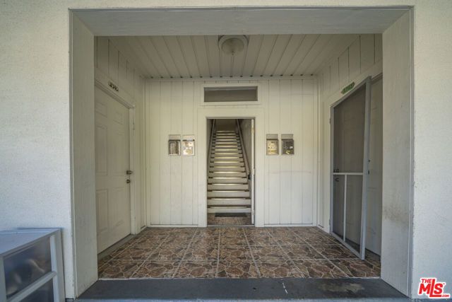 2740 James M Wood Boulevard, Los Angeles, CA 90006