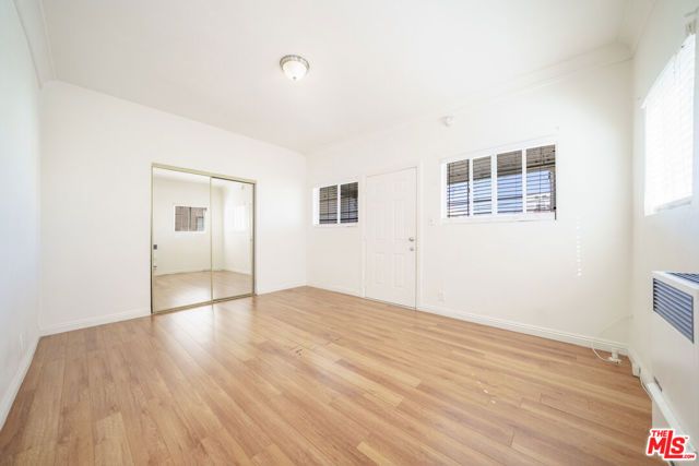 2740 James M Wood Boulevard, Los Angeles, CA 90006