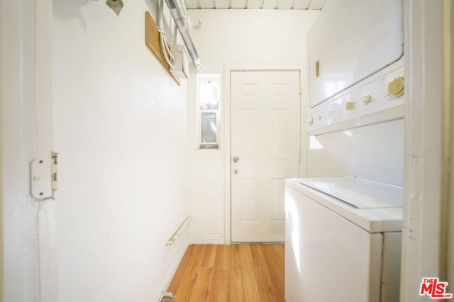 2740 James M Wood Boulevard, Los Angeles, CA 90006