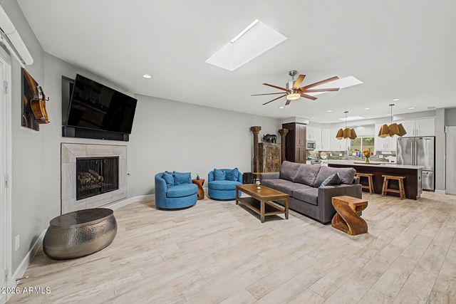7209 E MCDONALD Drive 12, Scottsdale, AZ 85250