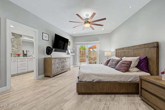7209 E MCDONALD Drive 12, Scottsdale, AZ 85250