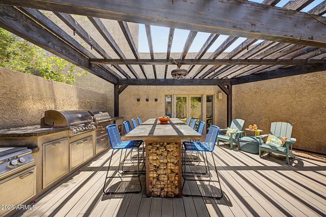7209 E MCDONALD Drive 12, Scottsdale, AZ 85250