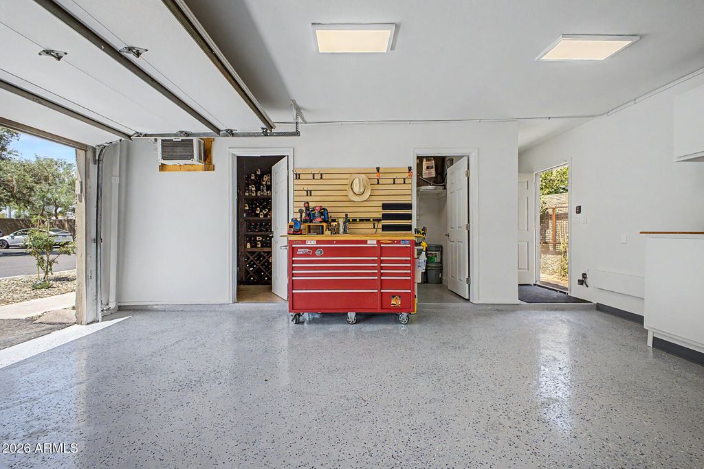 Image 32 of property listing at 7209 E MCDONALD Drive 12, Scottsdale, AZ 85250