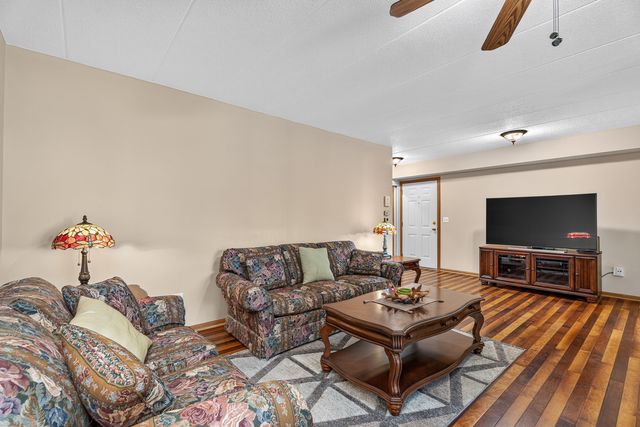 6845 Forestview Drive 2D, Oak Forest, IL 60452