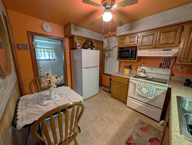 228 PINE RIVER STREET, Redgranite, WI 54970