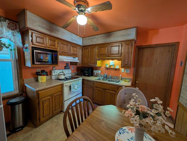 228 PINE RIVER STREET, Redgranite, WI 54970