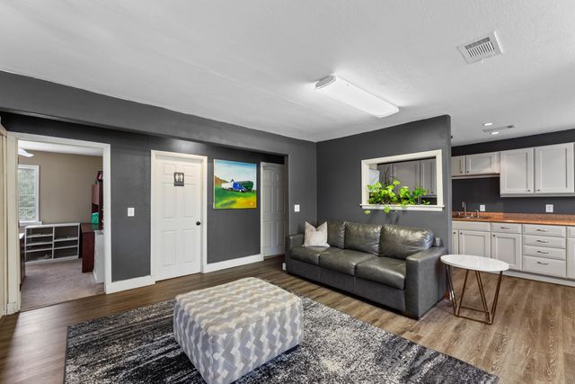 5931 N Legion, Wichita, KS 67204