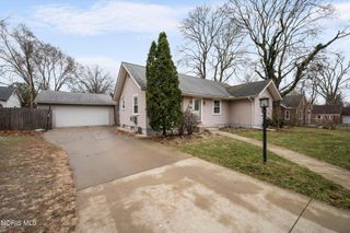 4722 Bowser Drive, Toledo, OH 43613