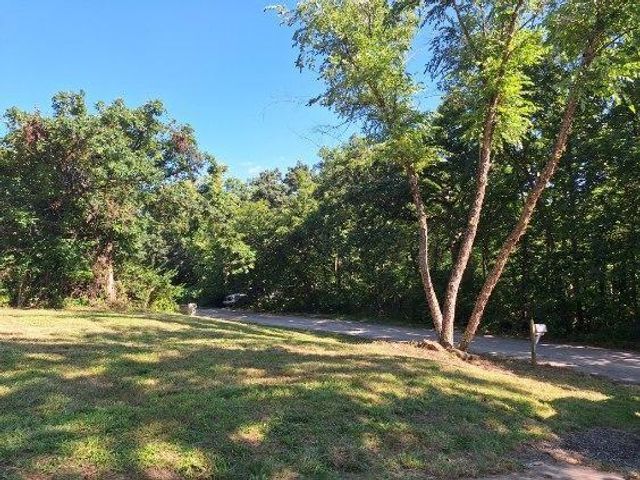 6954 E 47th Terrace, Kansas City, MO 64129