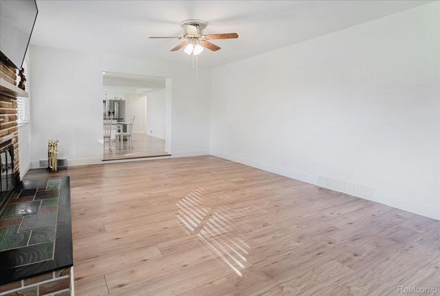 37159 Almont Drive E, Sterling Heights, MI 48310