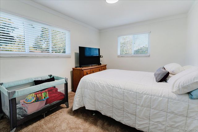 37159 Almont Drive E, Sterling Heights, MI 48310