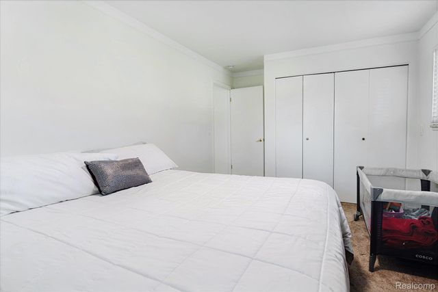 37159 Almont Drive E, Sterling Heights, MI 48310