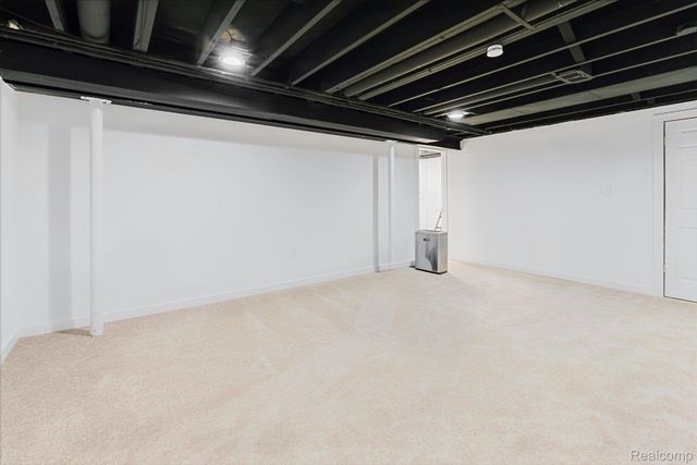 37159 Almont Drive E, Sterling Heights, MI 48310