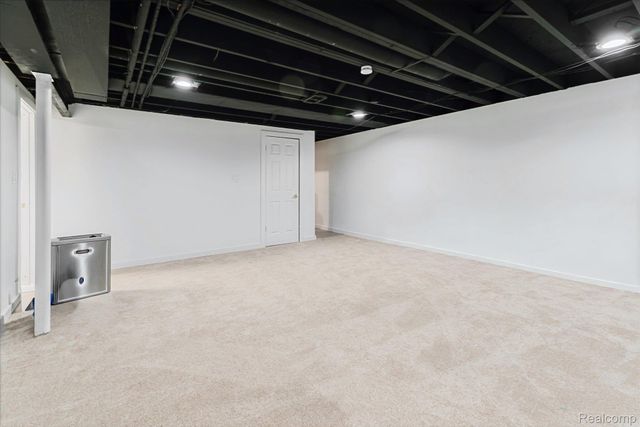 37159 Almont Drive E, Sterling Heights, MI 48310