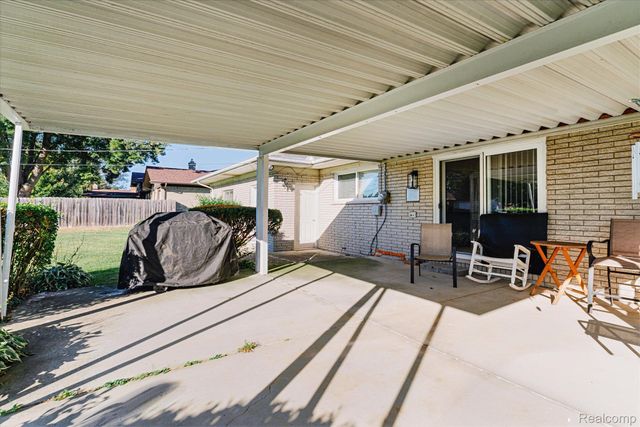 37159 Almont Drive E, Sterling Heights, MI 48310